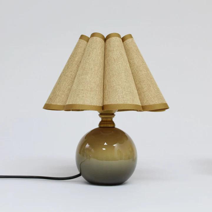 Scallop Linen & Ceramic Base Table Lamp