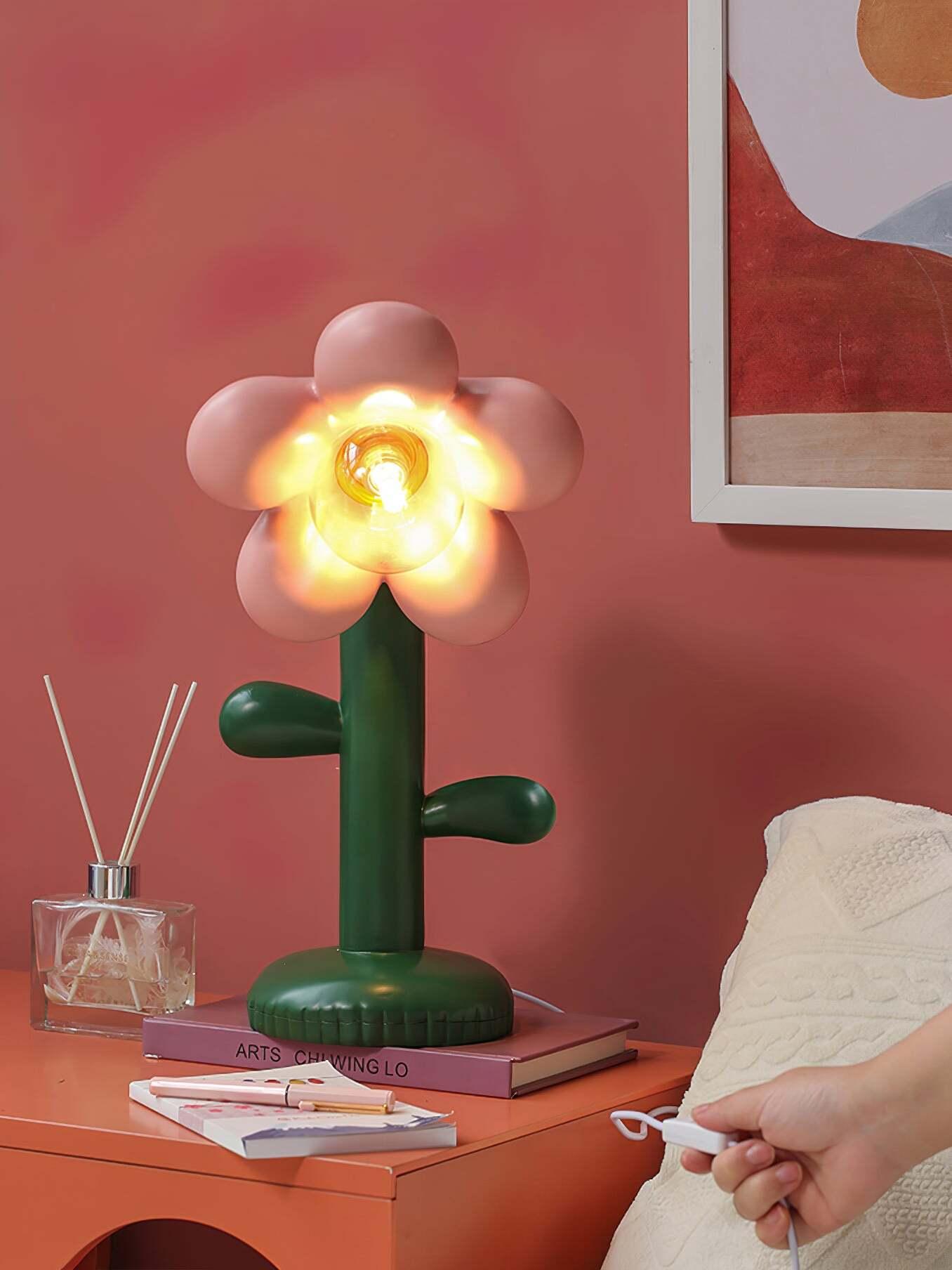 Flower Shaped Table Lamp