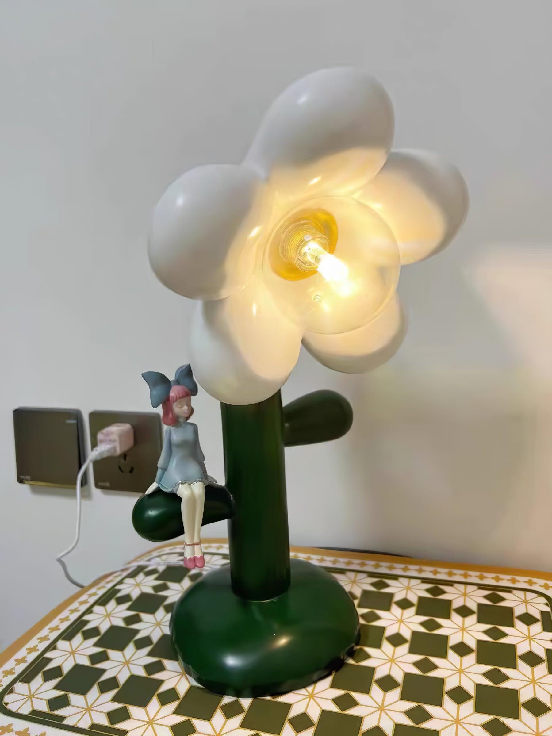 Flower Shaped Table Lamp