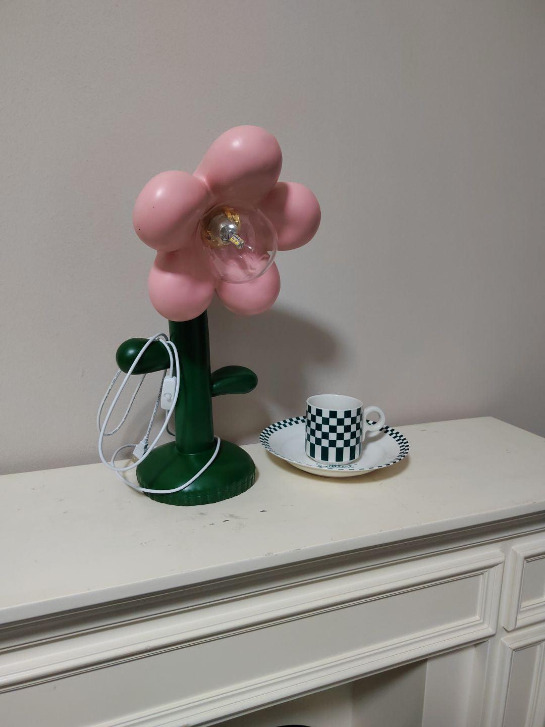 Flower Shaped Table Lamp