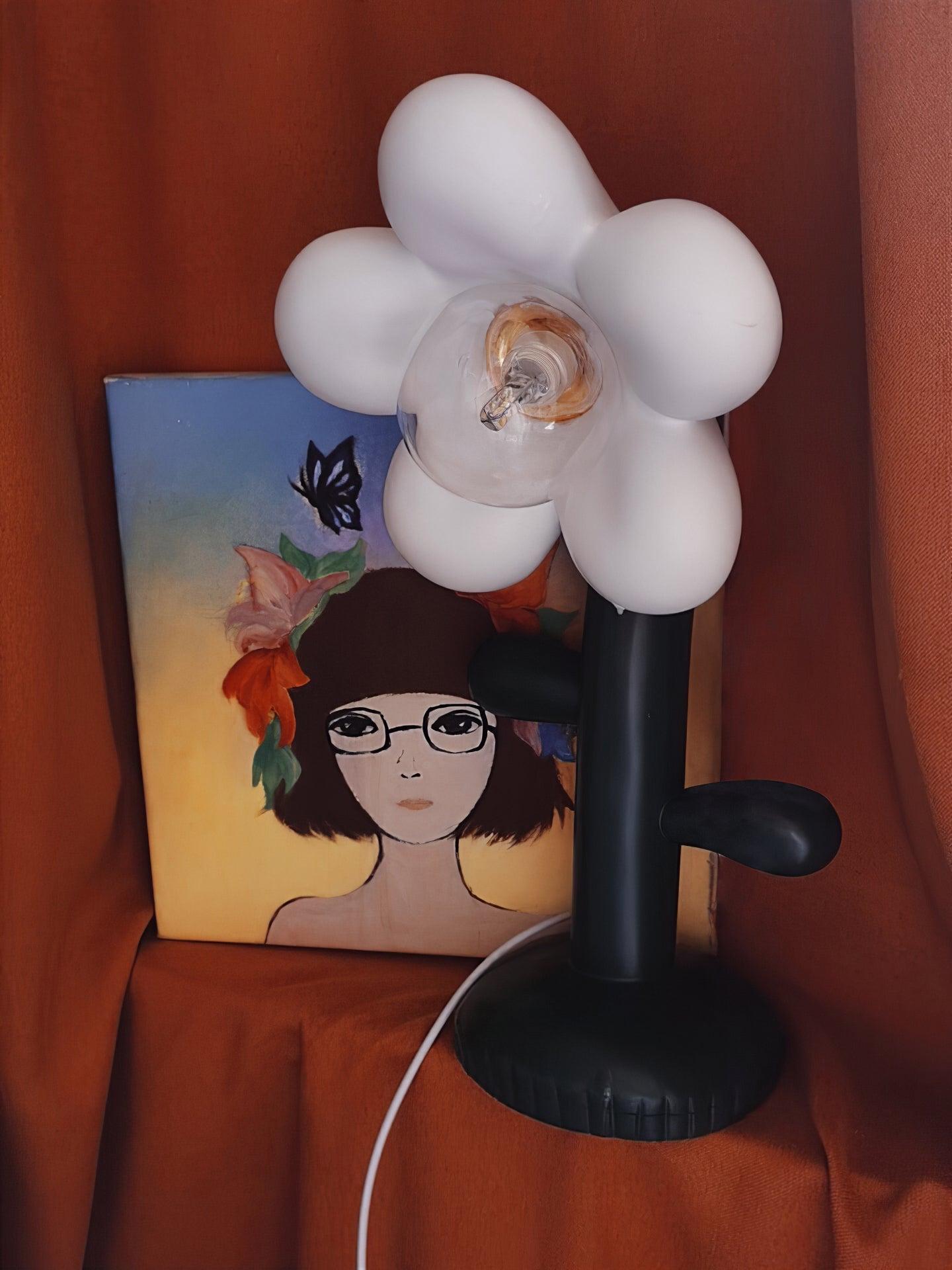 Flower Shaped Table Lamp