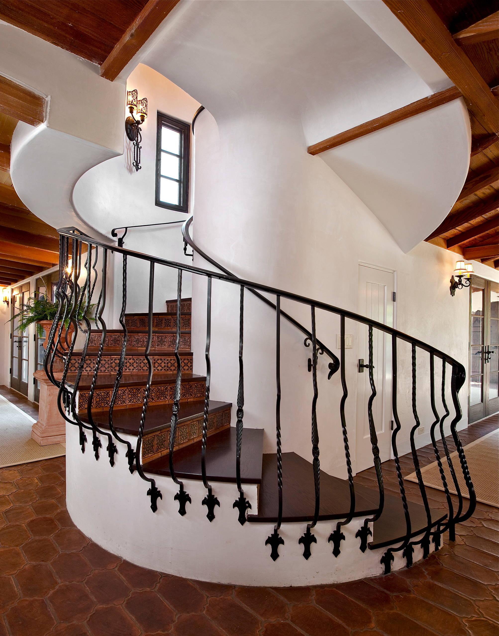 Captivating Staircase Design: Ideas To Elevate Your Home